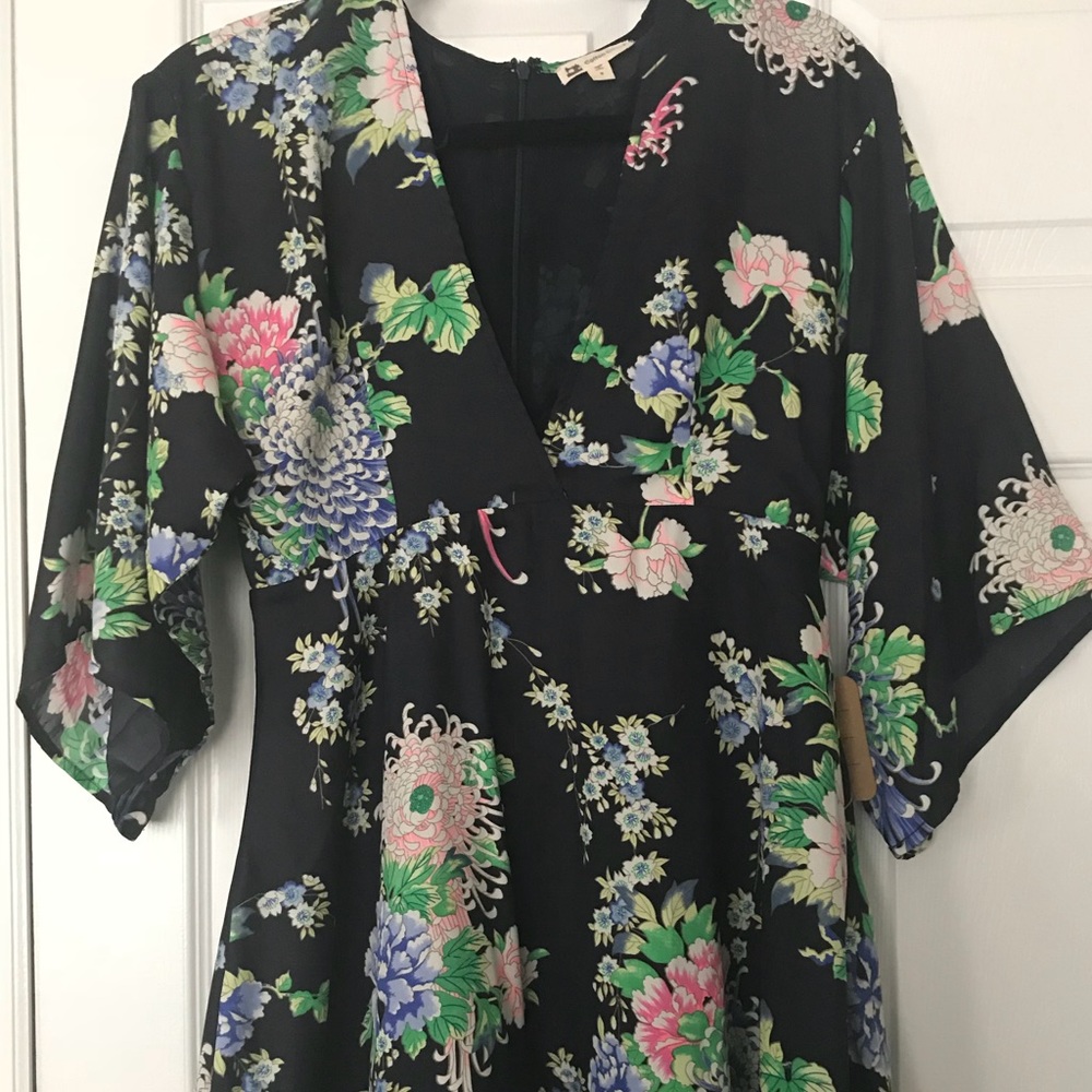 SHIRT - Picture 2 of 3